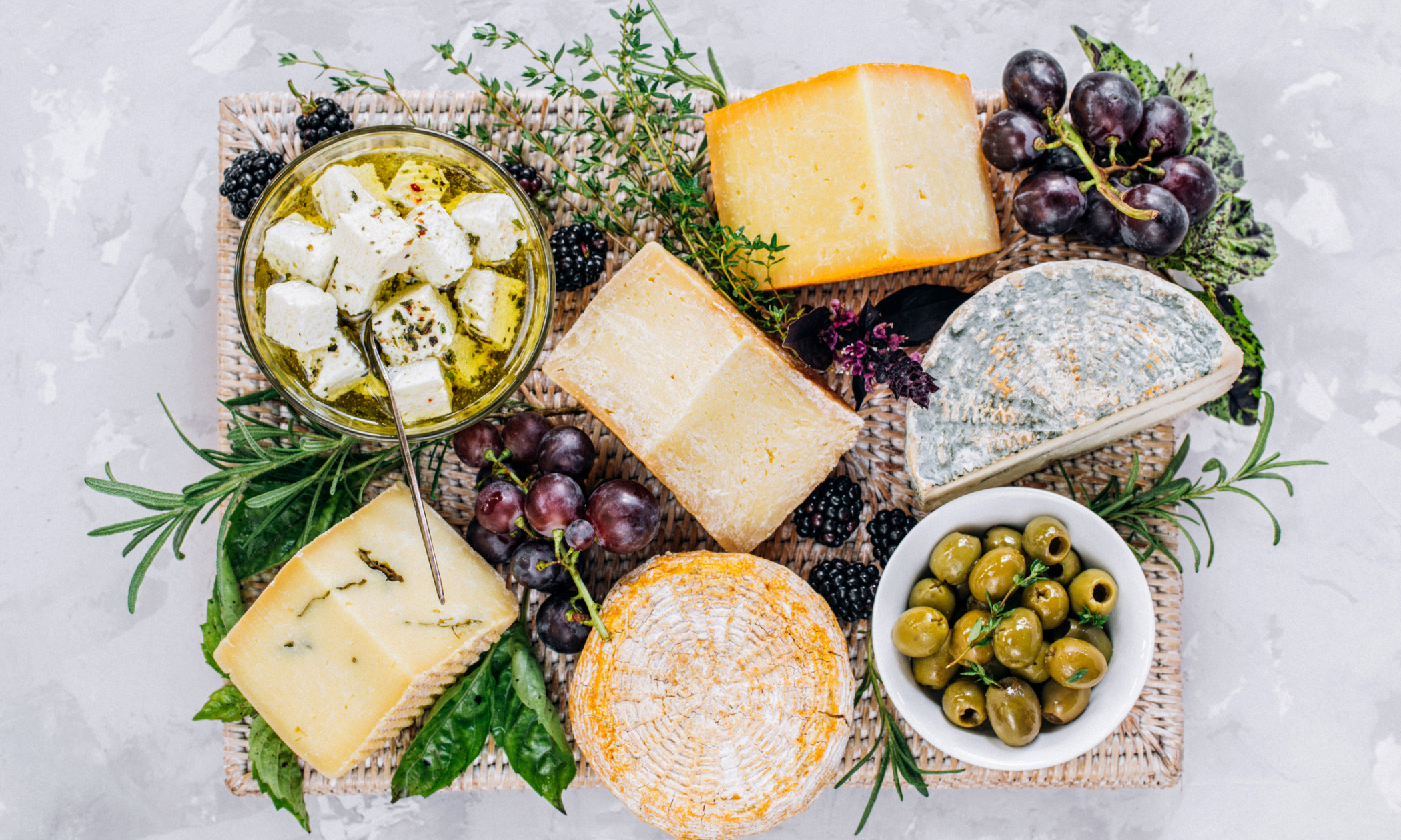 Tracking Calories and Eating Intuitively at the Same Time